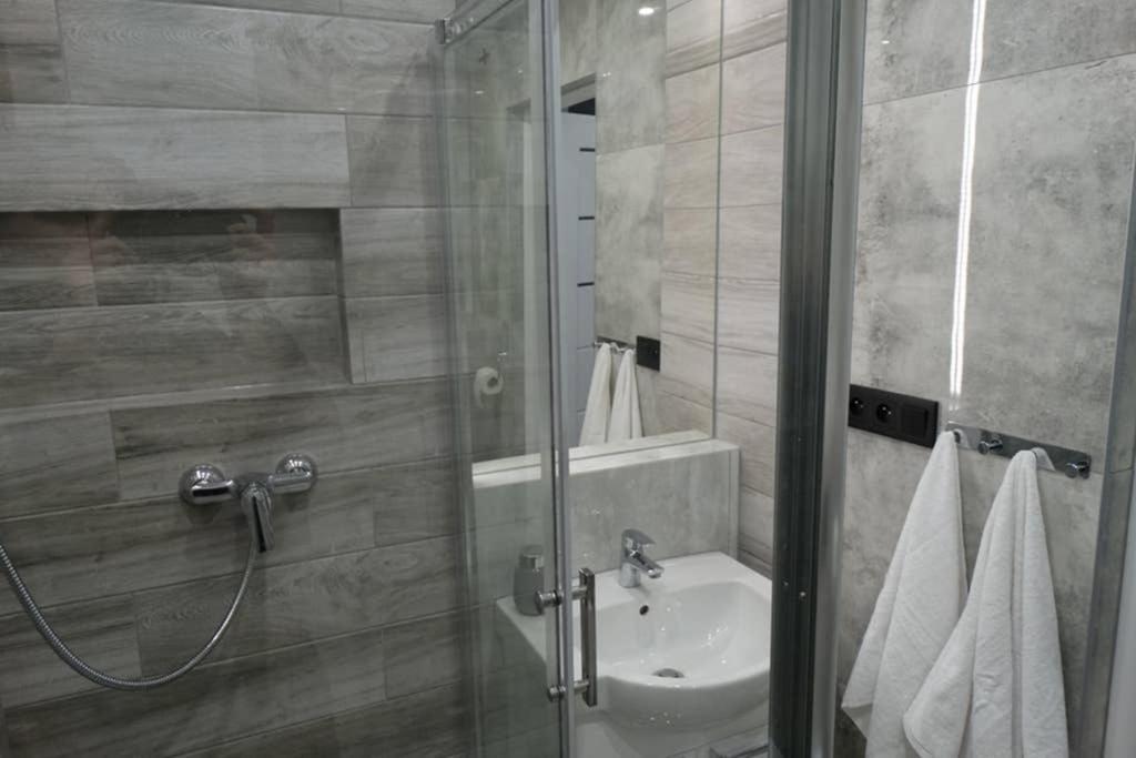Apartament Lucy - Scisle Centrum Czestochowy Czestochowa Ngoại thất bức ảnh